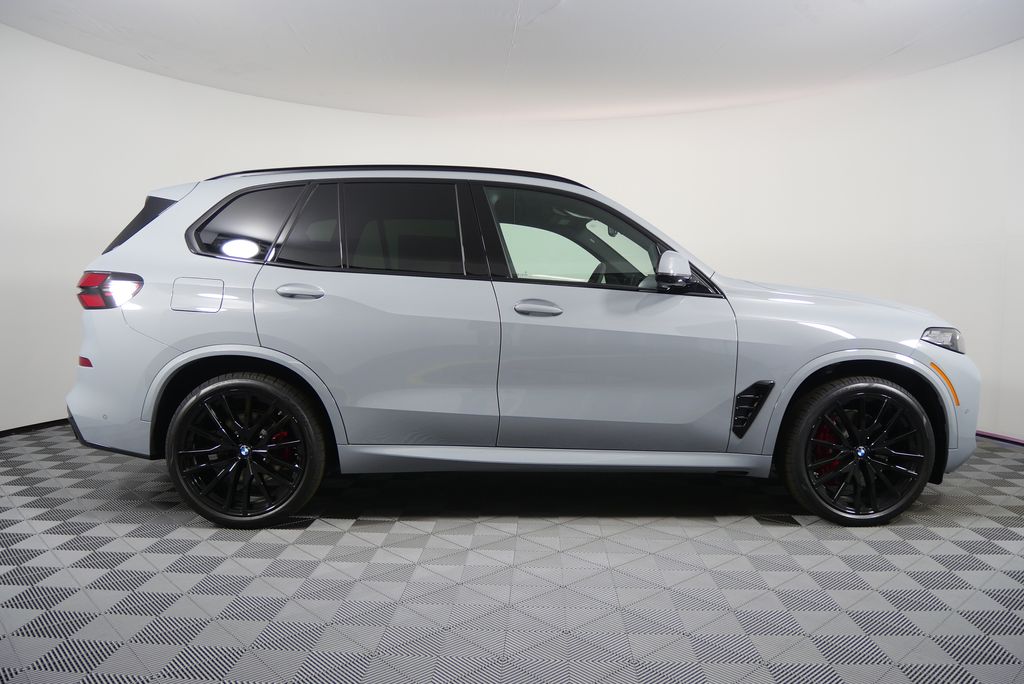 Thumbnail: 2026 BMW X5 - 2