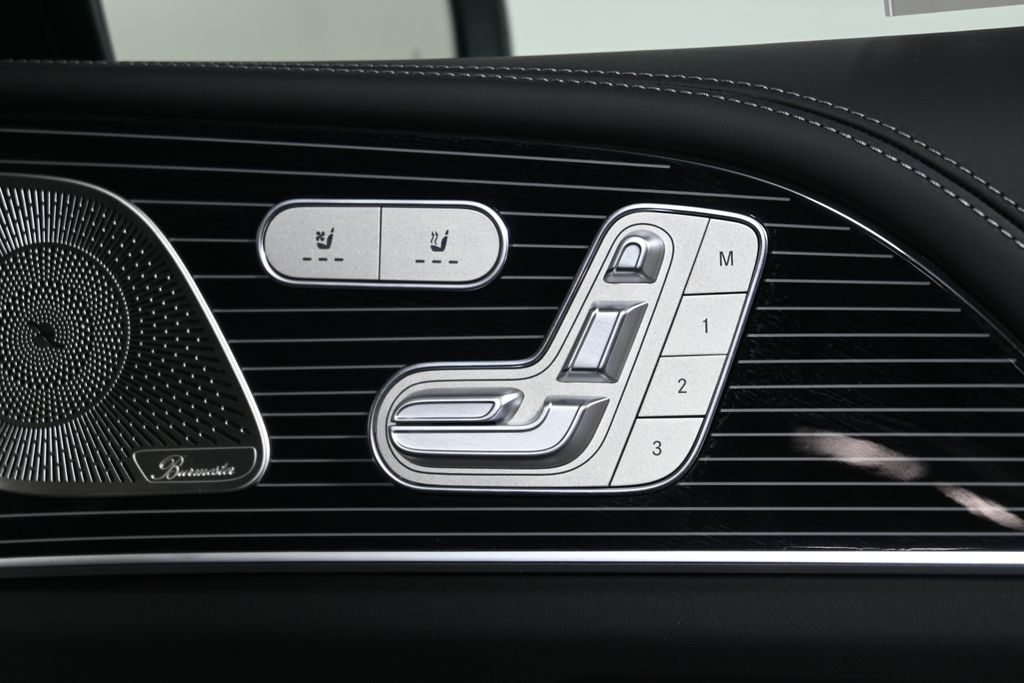 Thumbnail: 2026 Mercedes-Benz GLE - 23