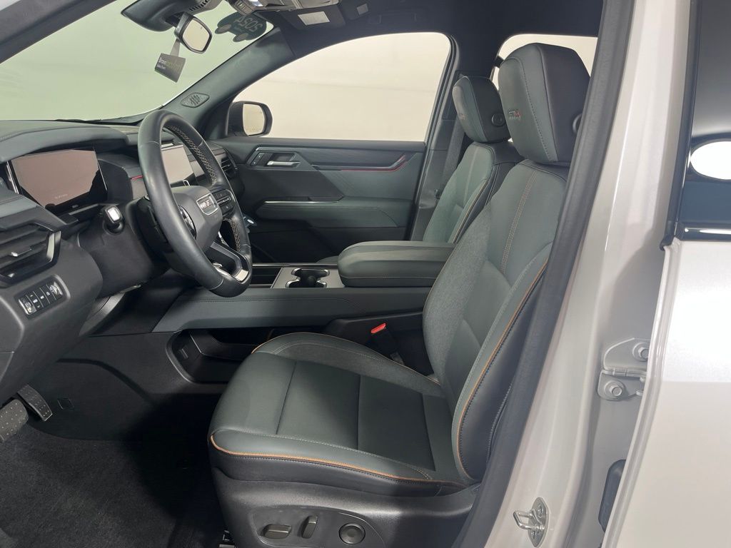 Thumbnail: 2024 GMC Acadia - 24
