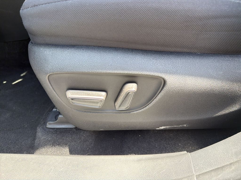 Used 2024 Toyota Highlander SUV