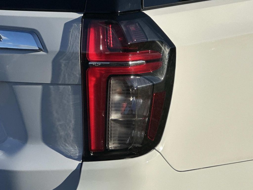 Thumbnail: 2024 Chevrolet Tahoe - 10
