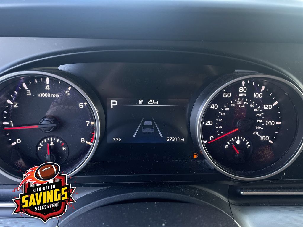 Used 2022 Kia Carnival Van