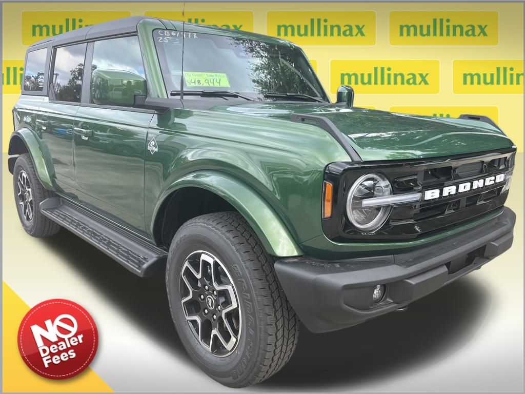 2025 Ford Bronco 4-Door Outer Banks's photo