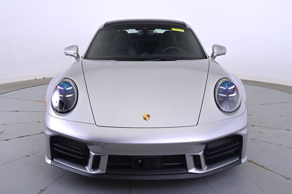 Thumbnail: 2025 Porsche 911 - 10