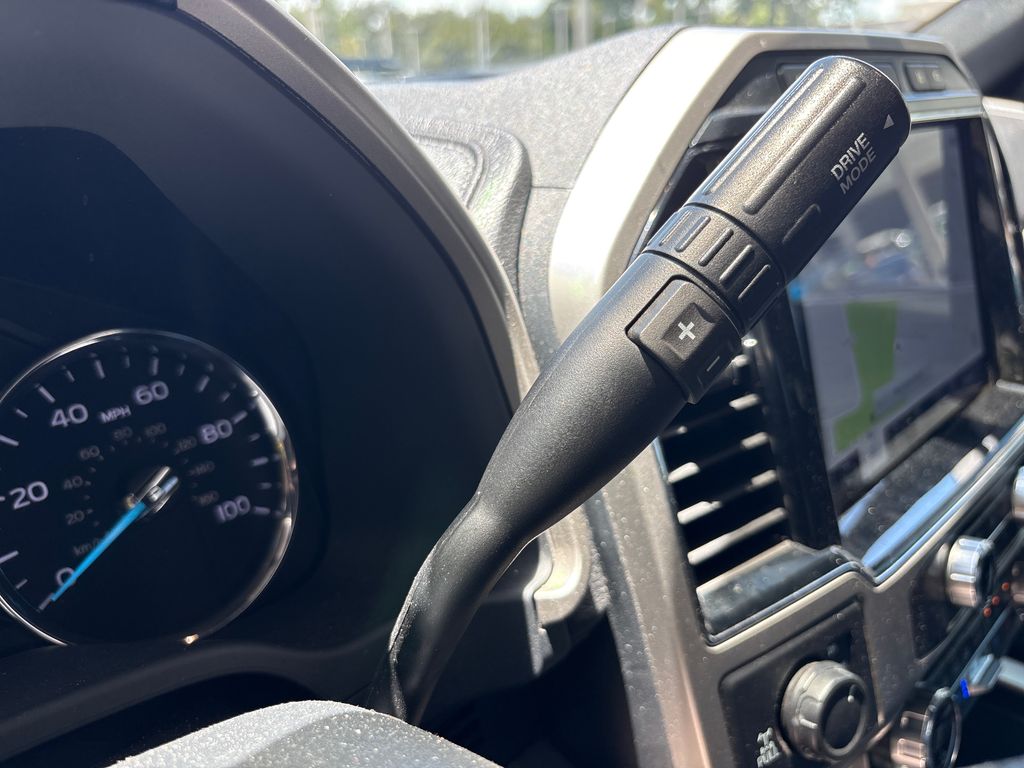Used 2022 Gray Ford Lariat image 29