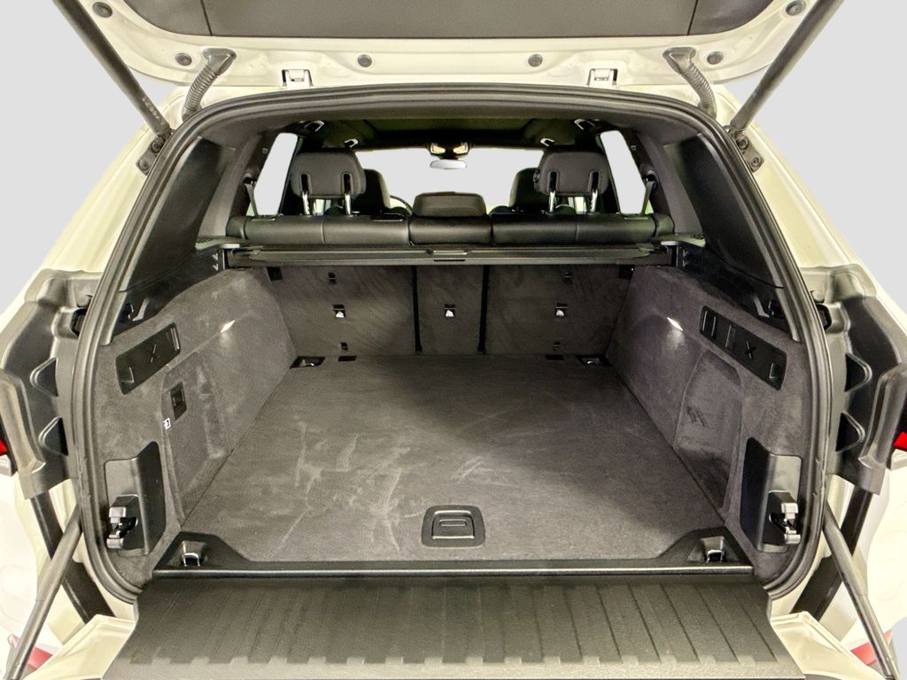 Thumbnail: 2026 BMW X5 - 27