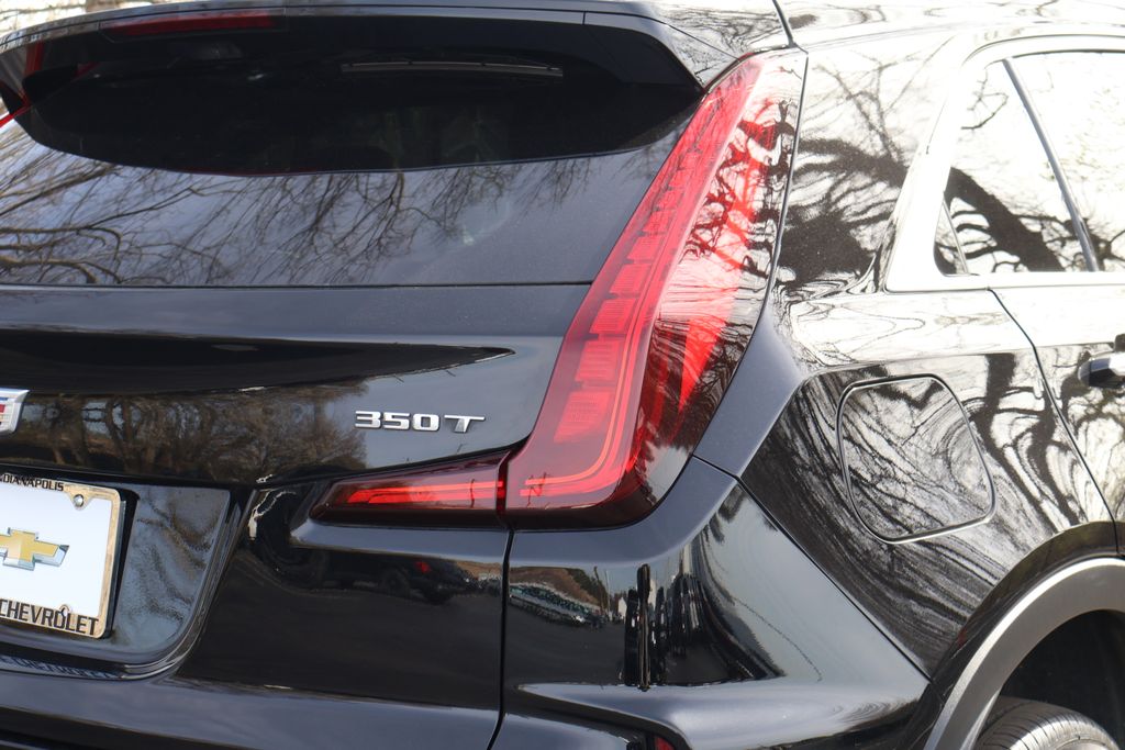 Thumbnail: 2024 Cadillac XT4 - 10