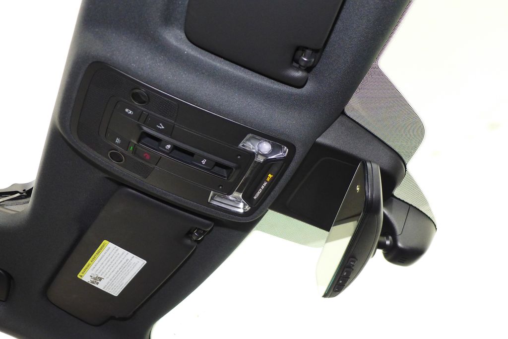 Thumbnail: 2025 Audi Q3 - 17