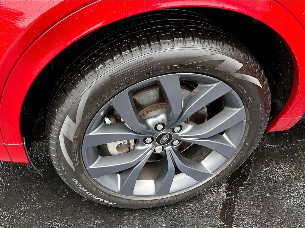 2023 Land Rover Discovery Sport — photo 7