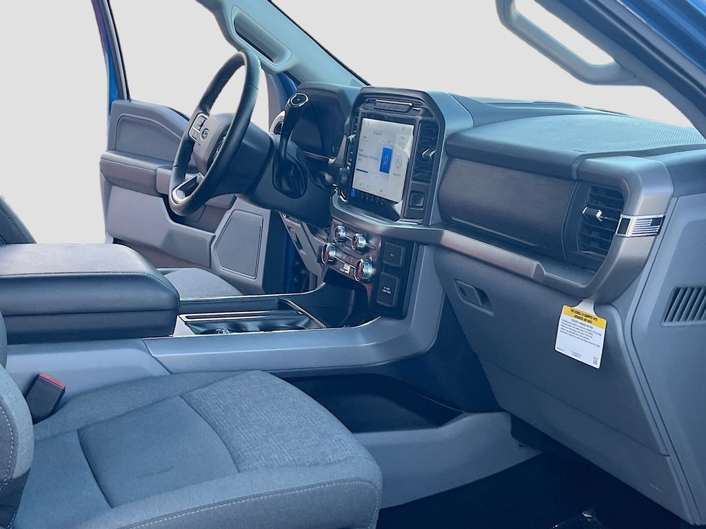 Used 2024 Blue Ford XLT image 30
