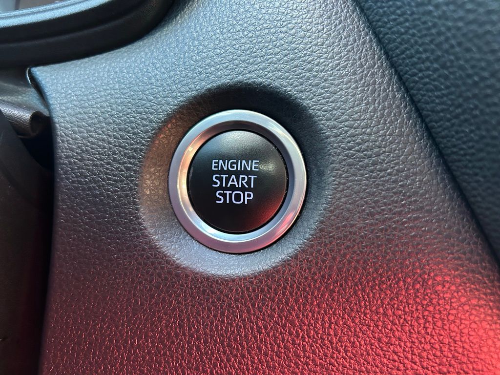 Thumbnail: 2022 Toyota Corolla - 27