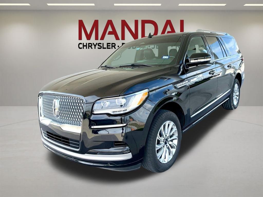 Black Metallic 2024 Lincoln Navigator L Premiere 4WD SUV / Crossover Four-Wheel Drive Automatic