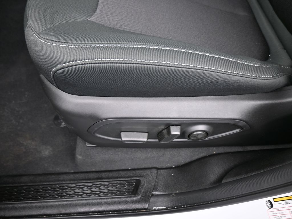 New 2026 Bright White Clearcoat Jeep Laredo image 15