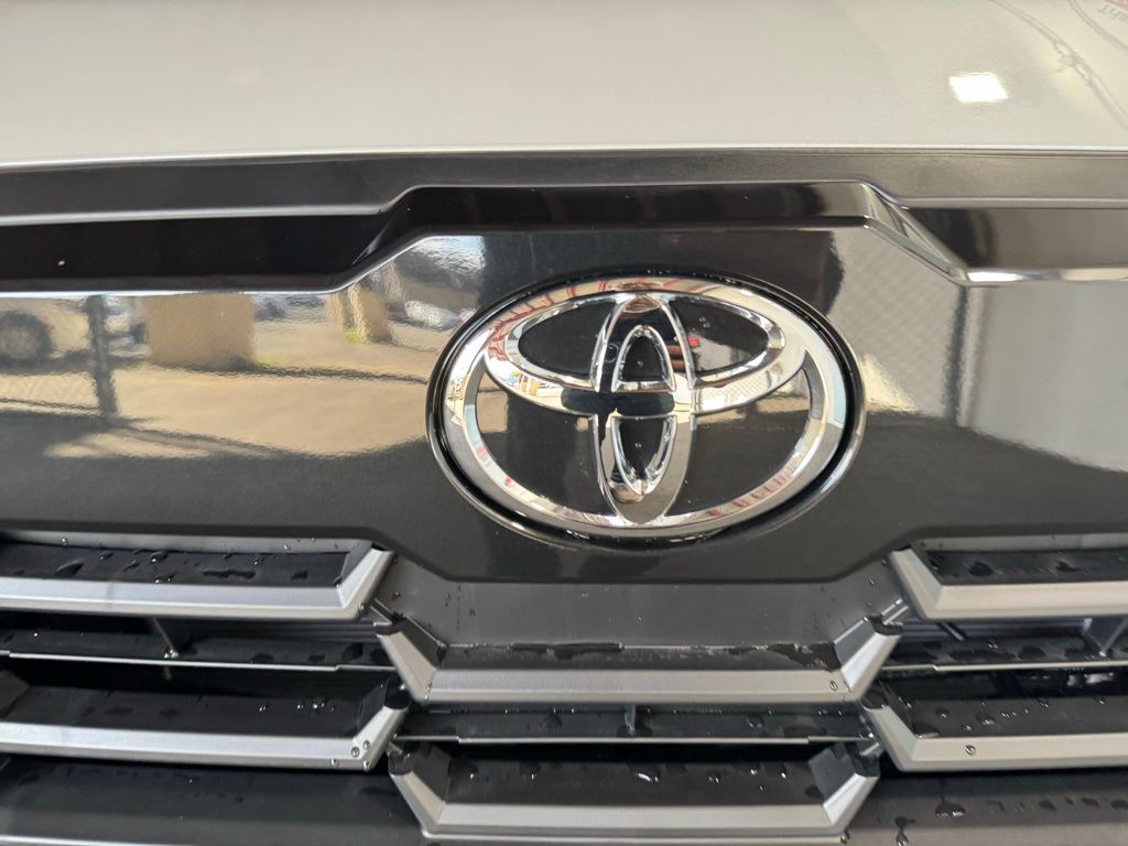 Thumbnail: 2026 Toyota Corolla Cross - 10