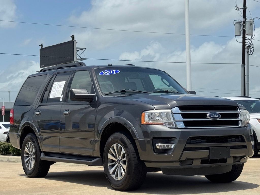 2017 Ford Expedition XLT - 9