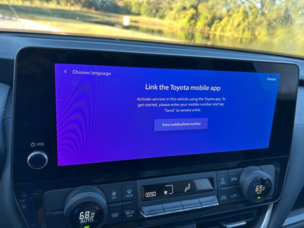 Thumbnail: 2025 Toyota Grand Highlander - 25