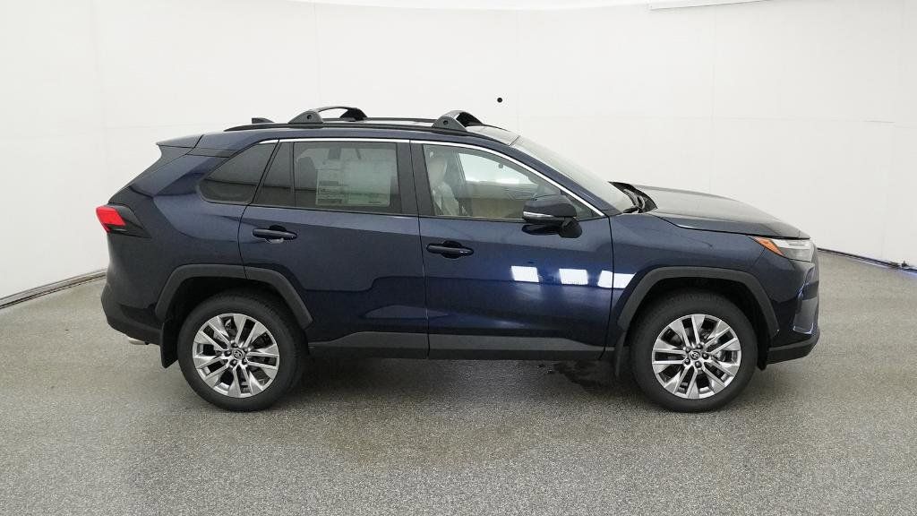 Thumbnail: 2025 Toyota RAV4 - 22