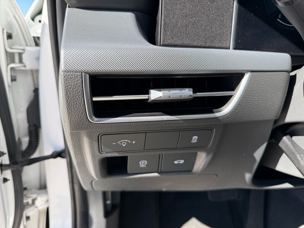 Thumbnail: 2024 Hyundai Sonata - 11