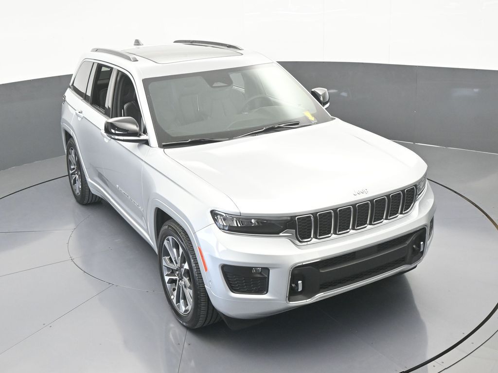 Used 2024 Silver Zynith Jeep Overland image 62