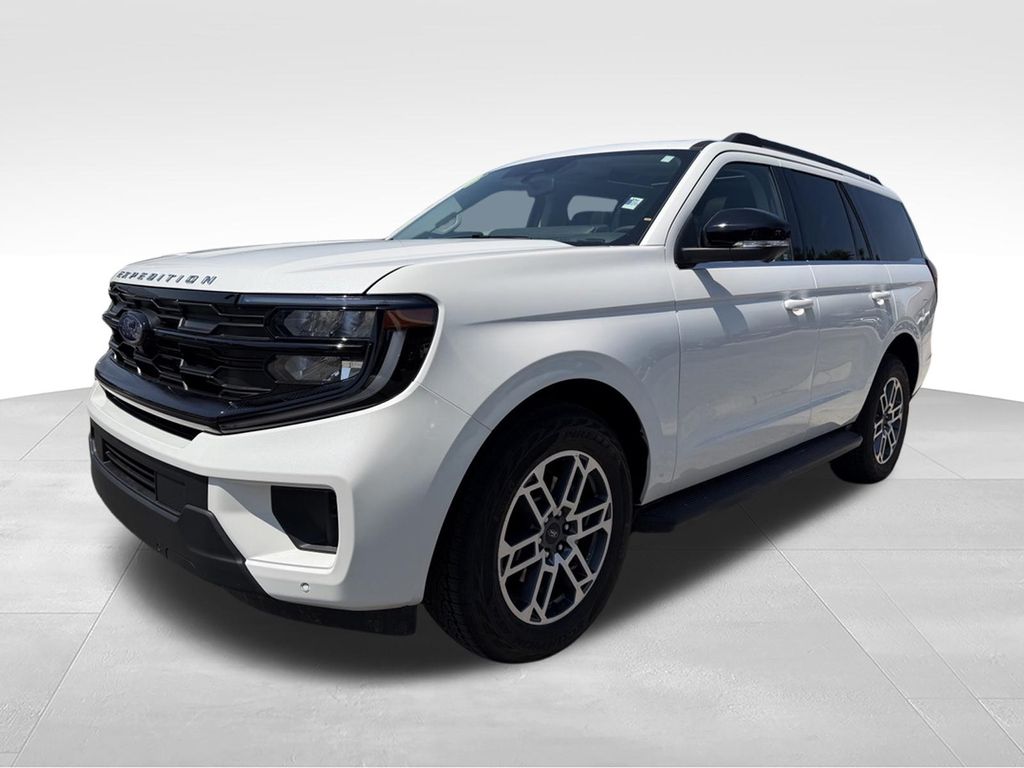 White Metallic 2026 Ford Expedition SUV / Crossover Four-Wheel Drive Automatic