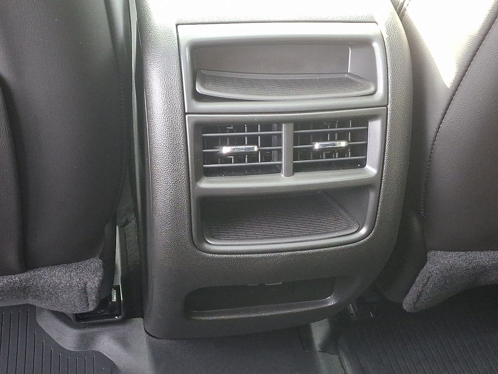 Thumbnail: 2025 Cadillac XT5 - 11