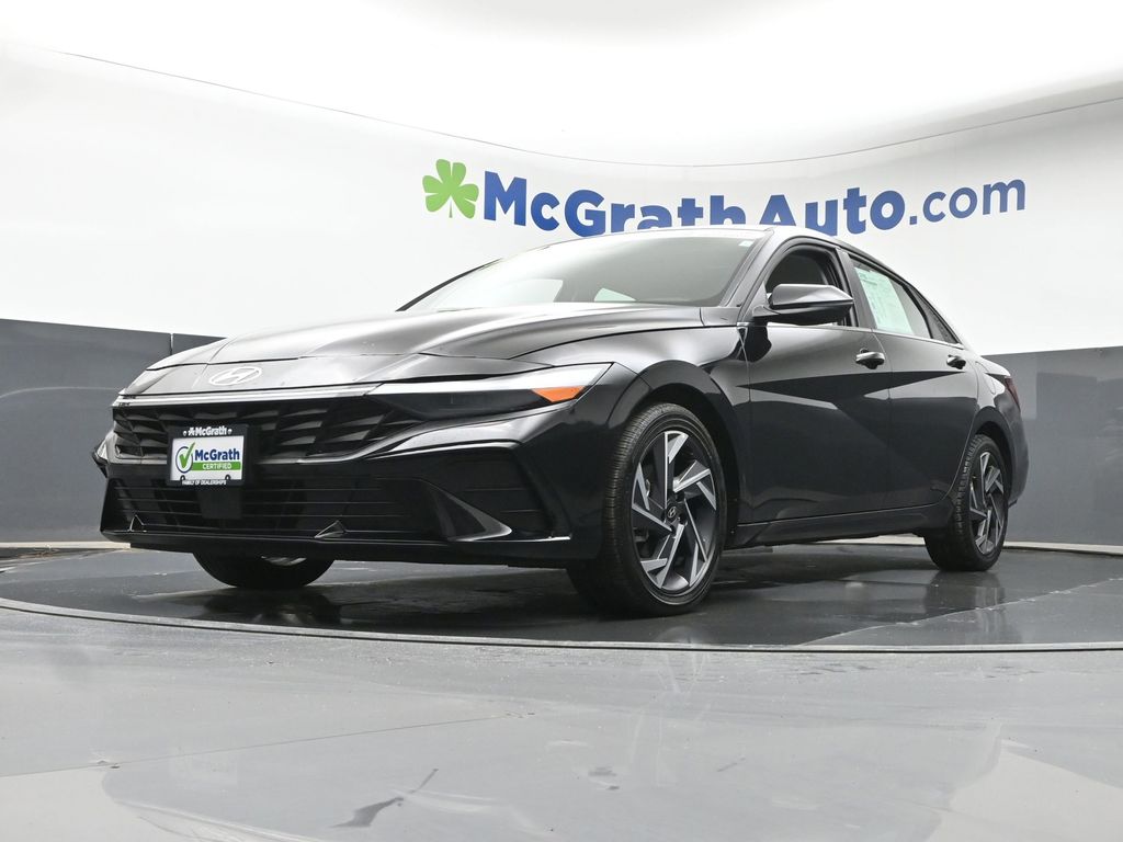 Certified Used 2025 Black Hyundai Limited image 6