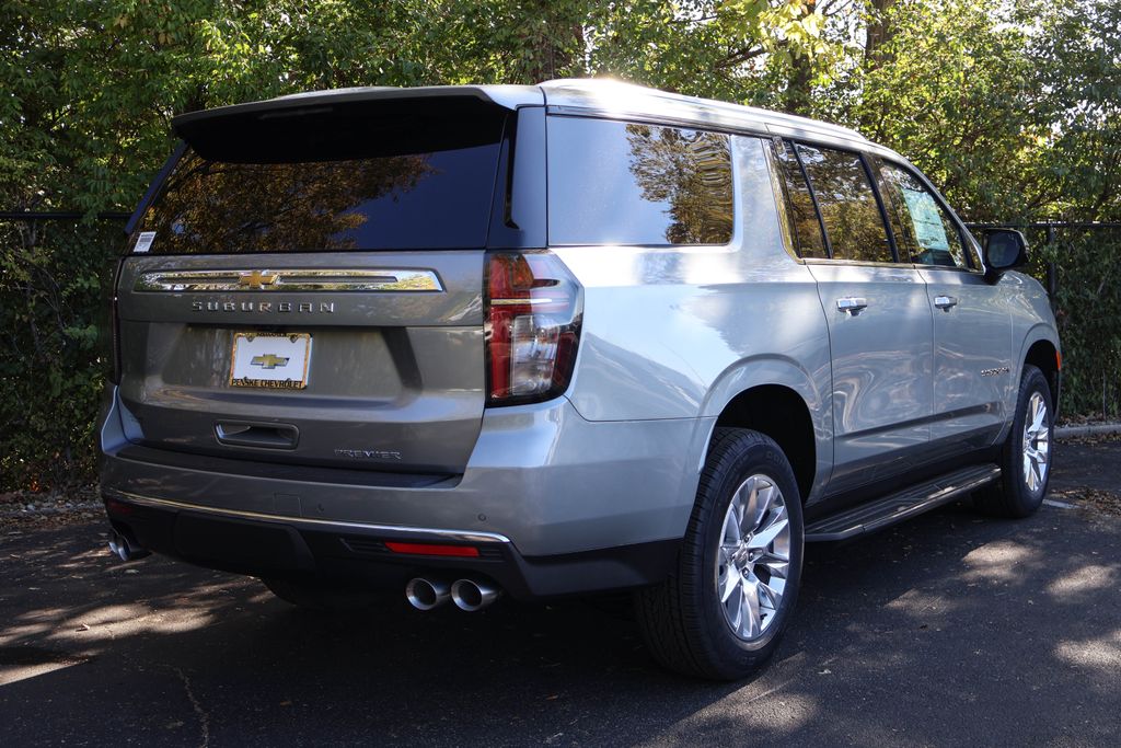 2024 Chevrolet Suburban Premier 8