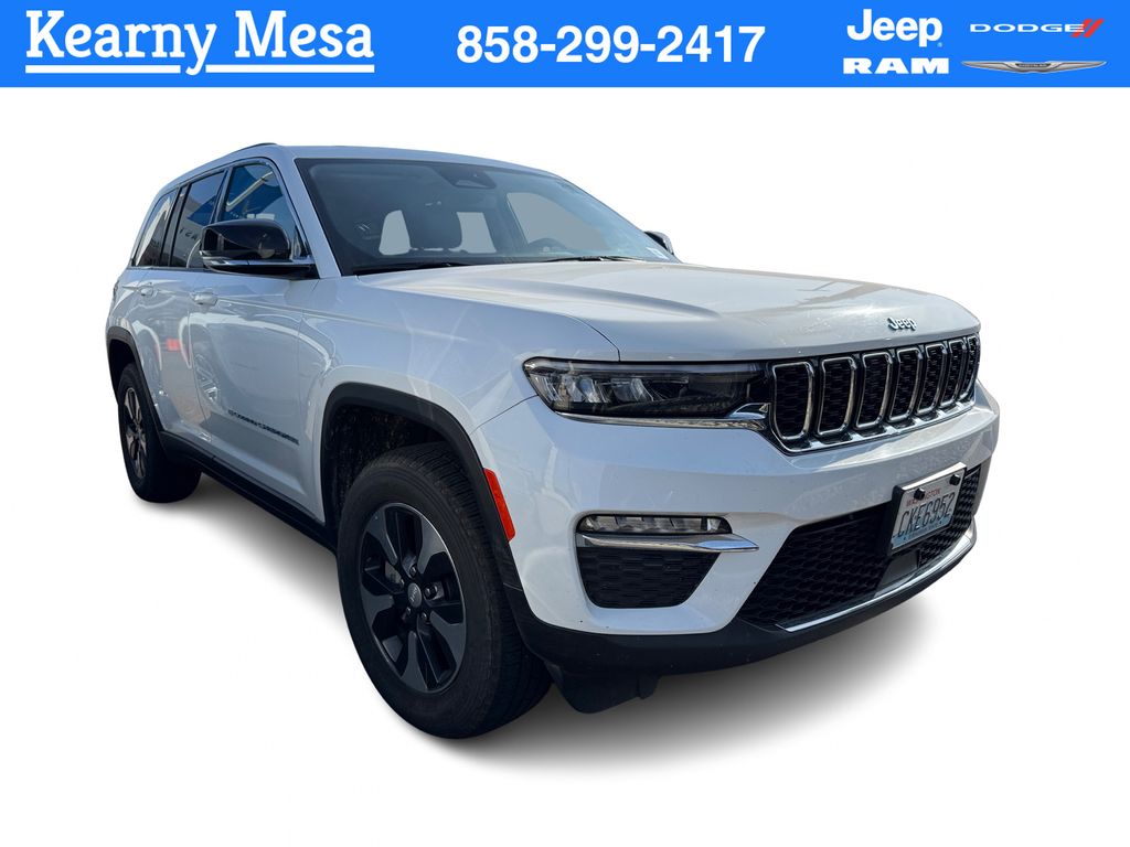 Bright White Clearcoat 2024 Jeep Grand Cherokee 4xe 4WD SUV / Crossover Four-Wheel Drive 8-Speed Automatic