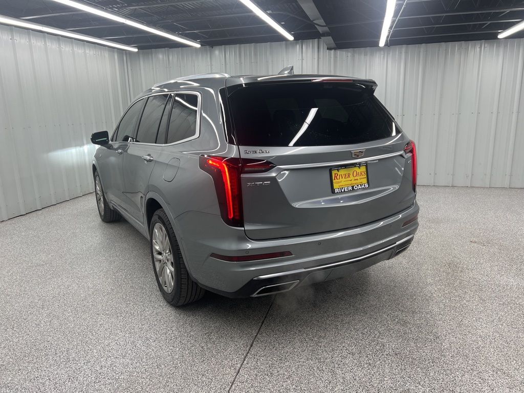 2023 Cadillac XT6 Premium Luxury - 3