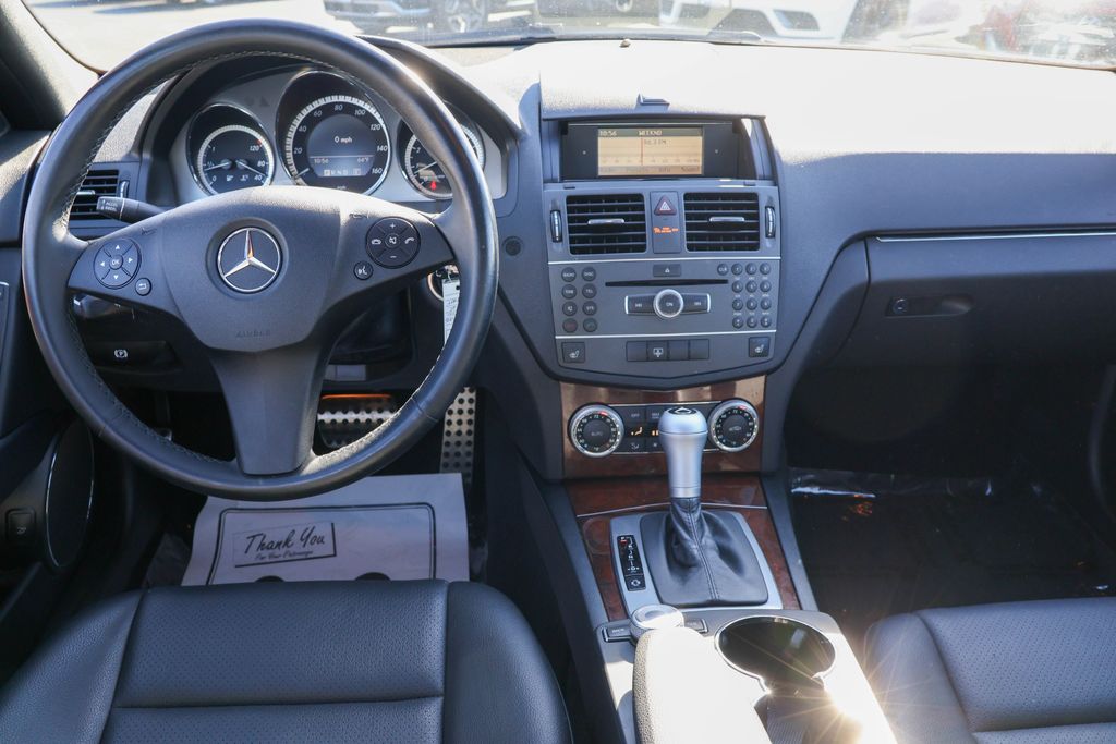 2011 Mercedes-Benz C-Class C 300 31