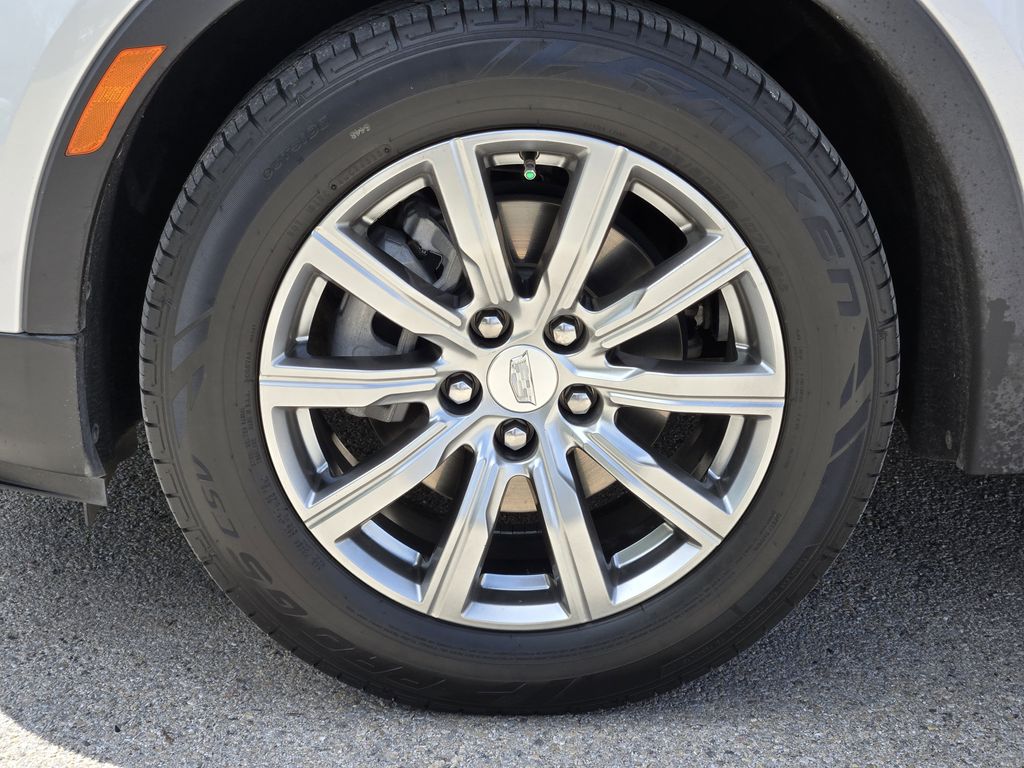 used 2021 Cadillac XT4 car, priced at $22,841