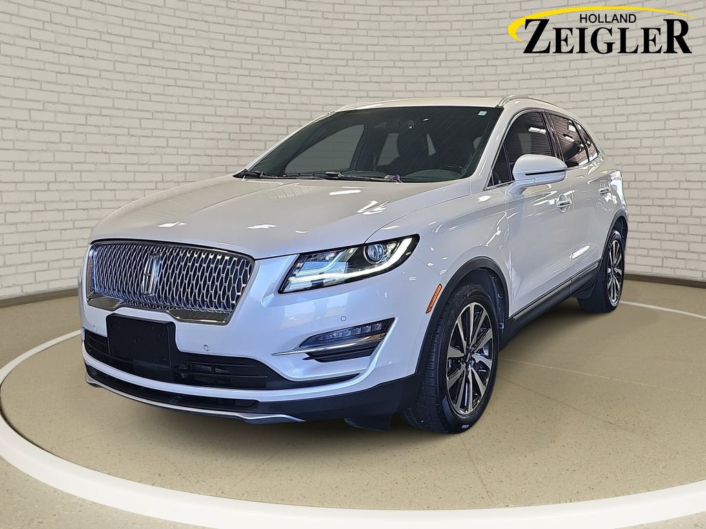 White Platinum Clearcoat Metallic 2019 Lincoln MKC SUV / Crossover Front-Wheel Drive 6-Speed Automatic