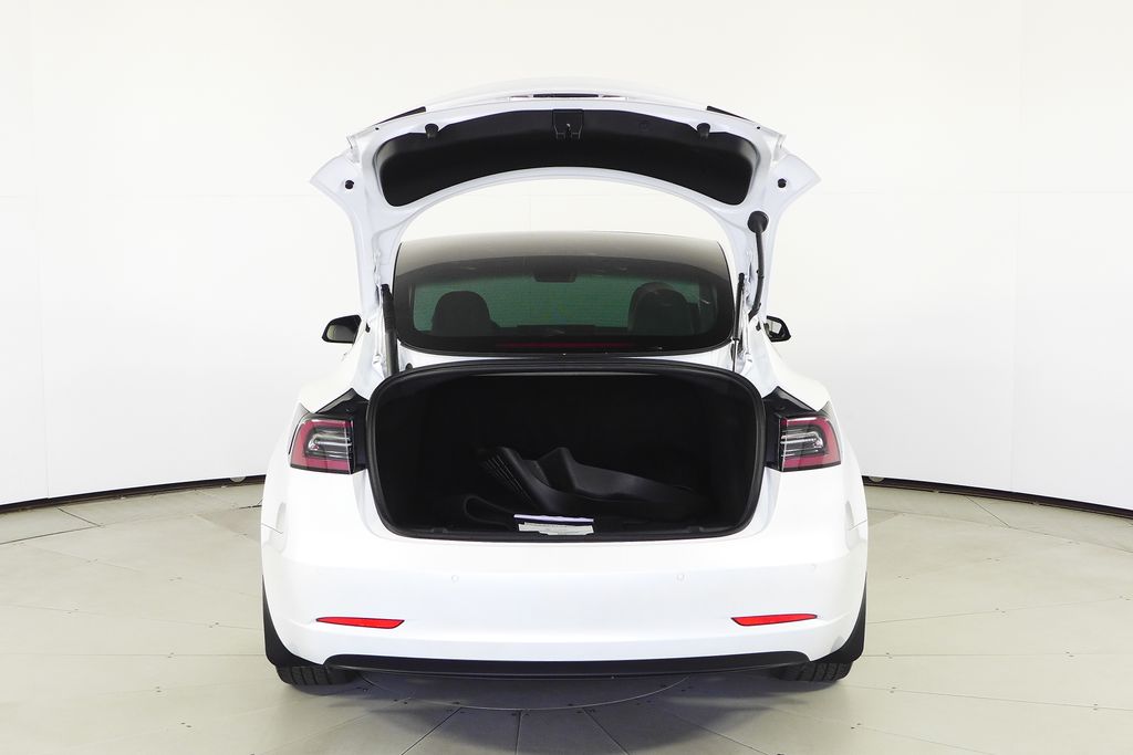 Thumbnail: 2022 Tesla Model 3 - 10