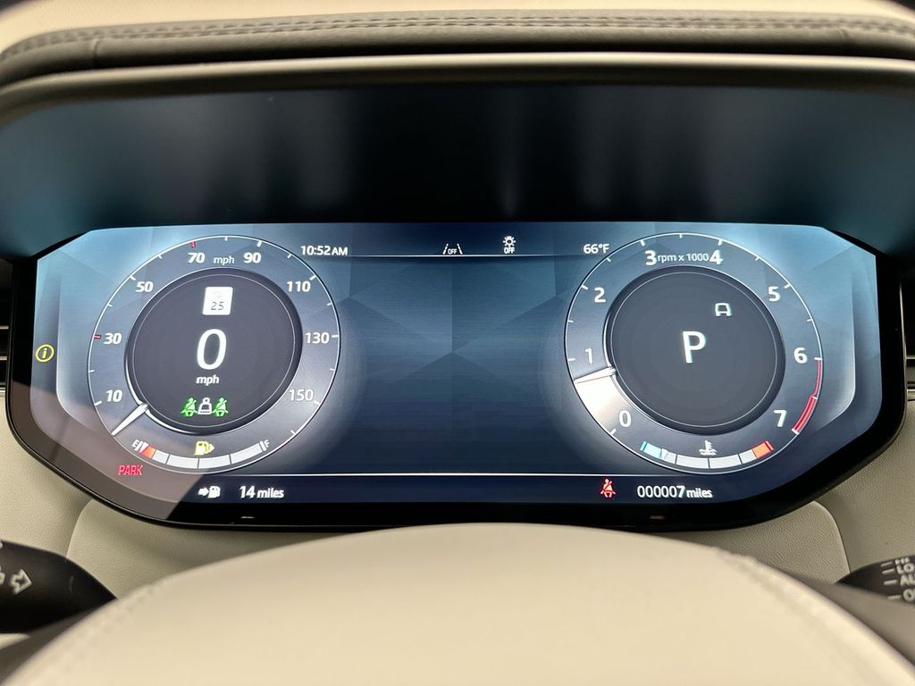 2025 Land Rover Range Rover Sport SE 14
