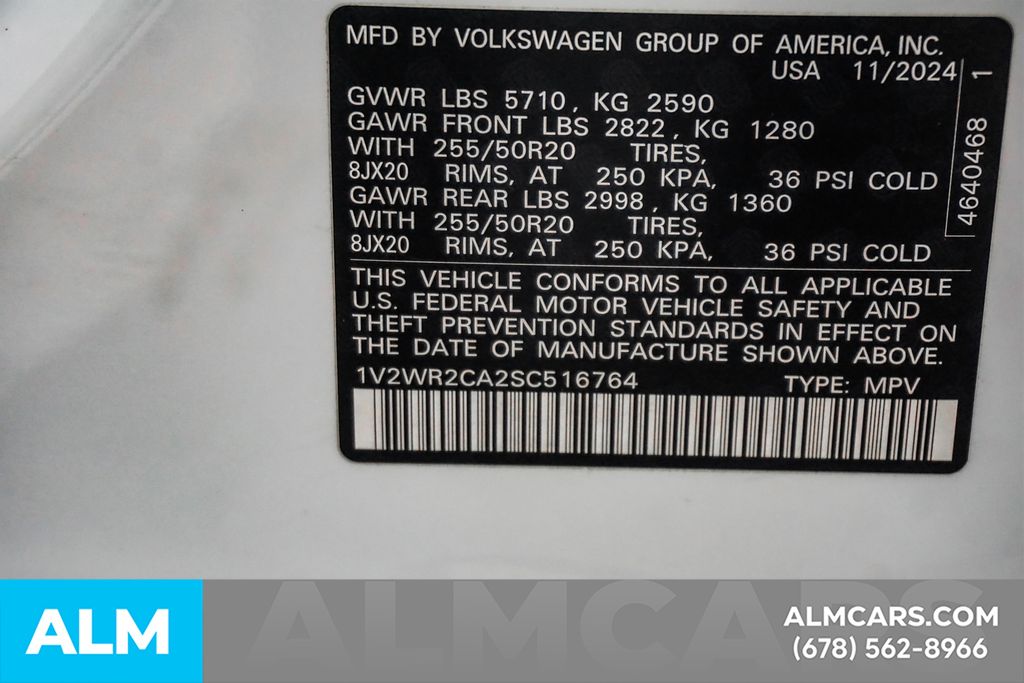 Used 2025 White Volkswagen 2.0T SE w/Technology image 63