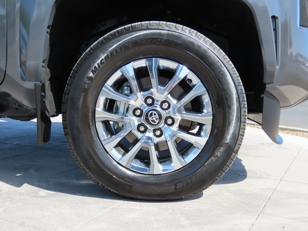 2024 Toyota Tacoma Limited 32