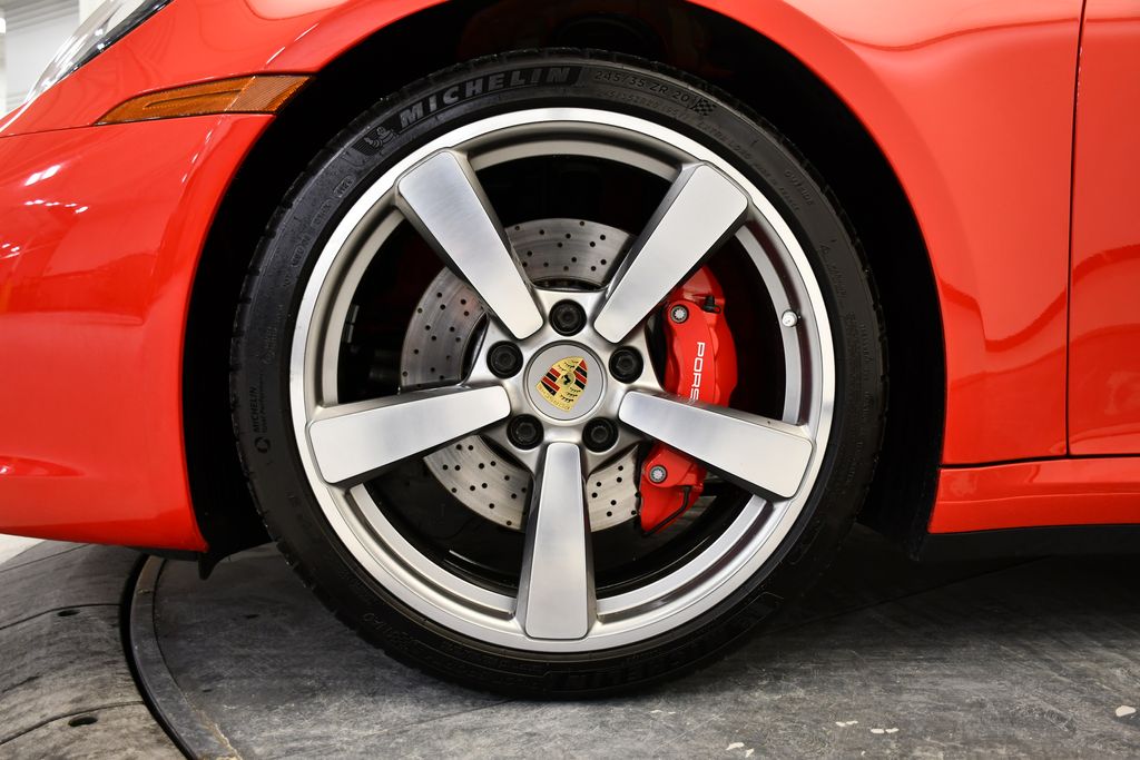 Thumbnail: 2020 Porsche 911 - 16