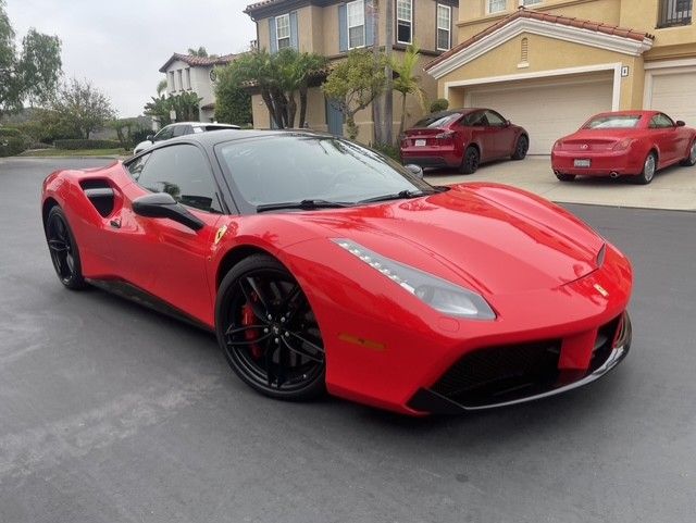 2018 Ferrari 488 Coupe Rear-Wheel Drive 7-Speed Automatic