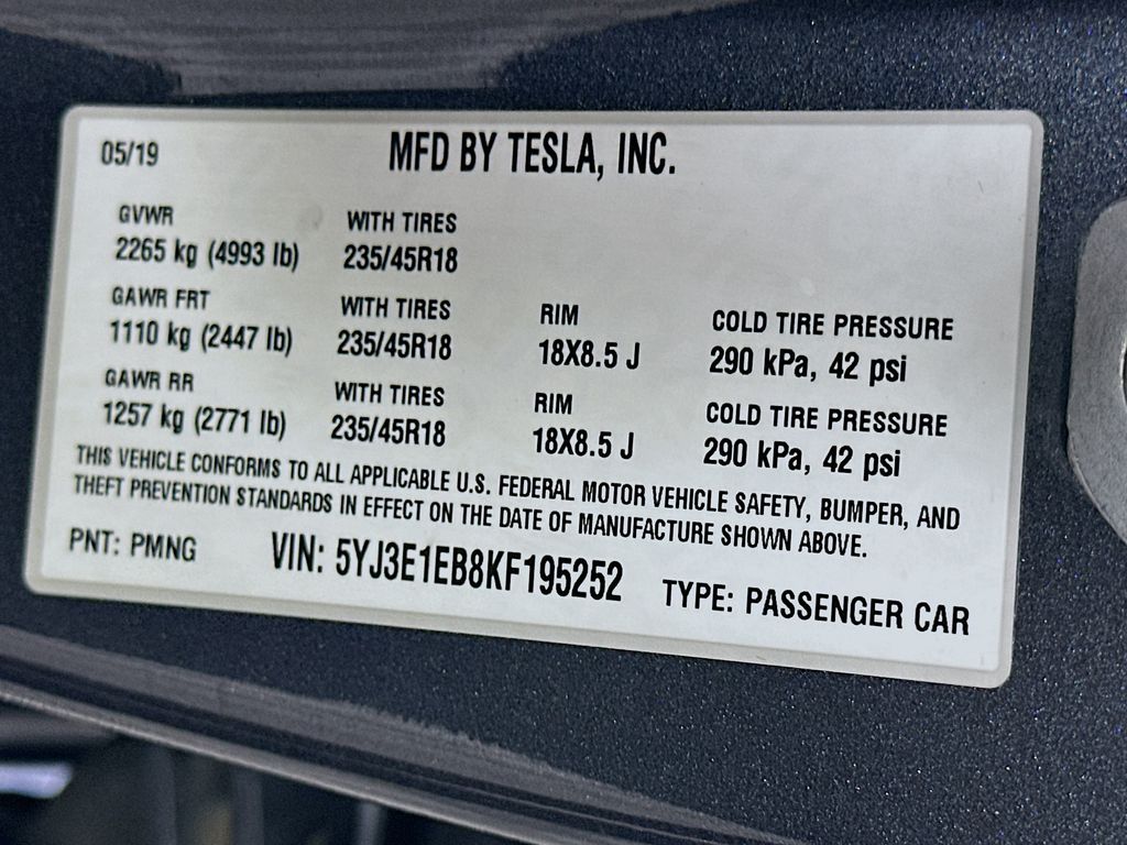 Thumbnail: 2019 Tesla Model 3 - 32