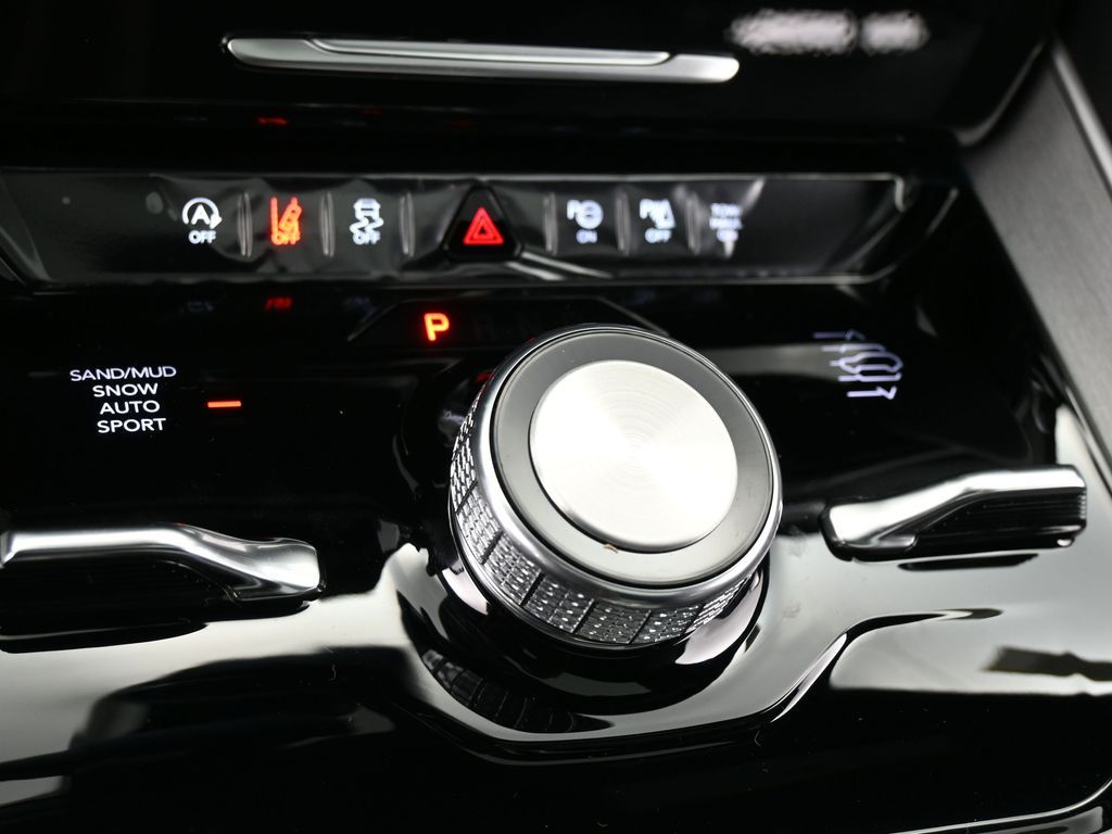 New 2026 High Gloss Black Jeep Limited image 20