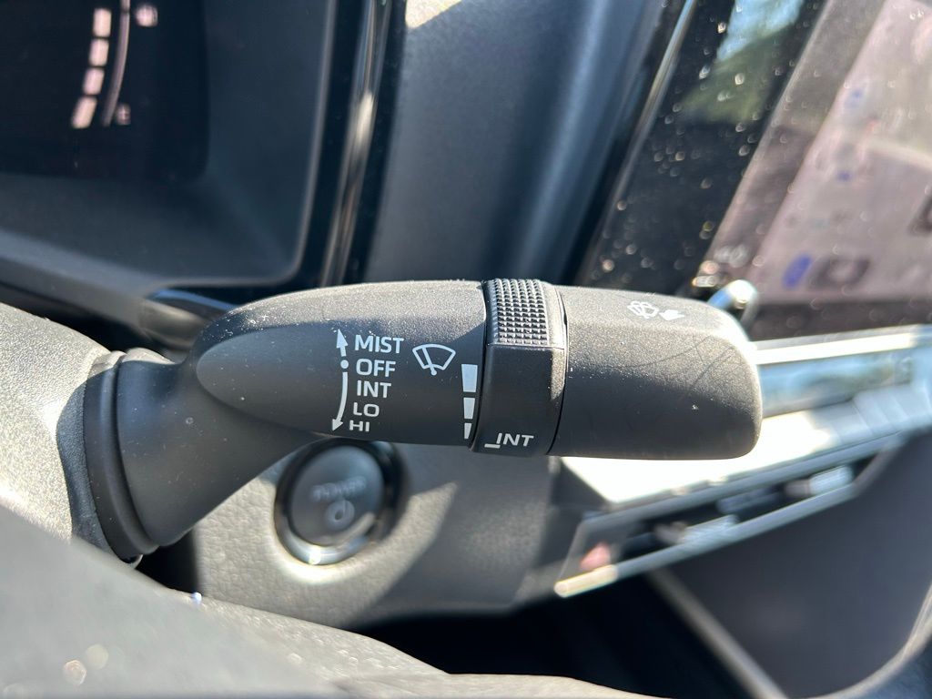 Thumbnail: 2025 Toyota Camry - 17