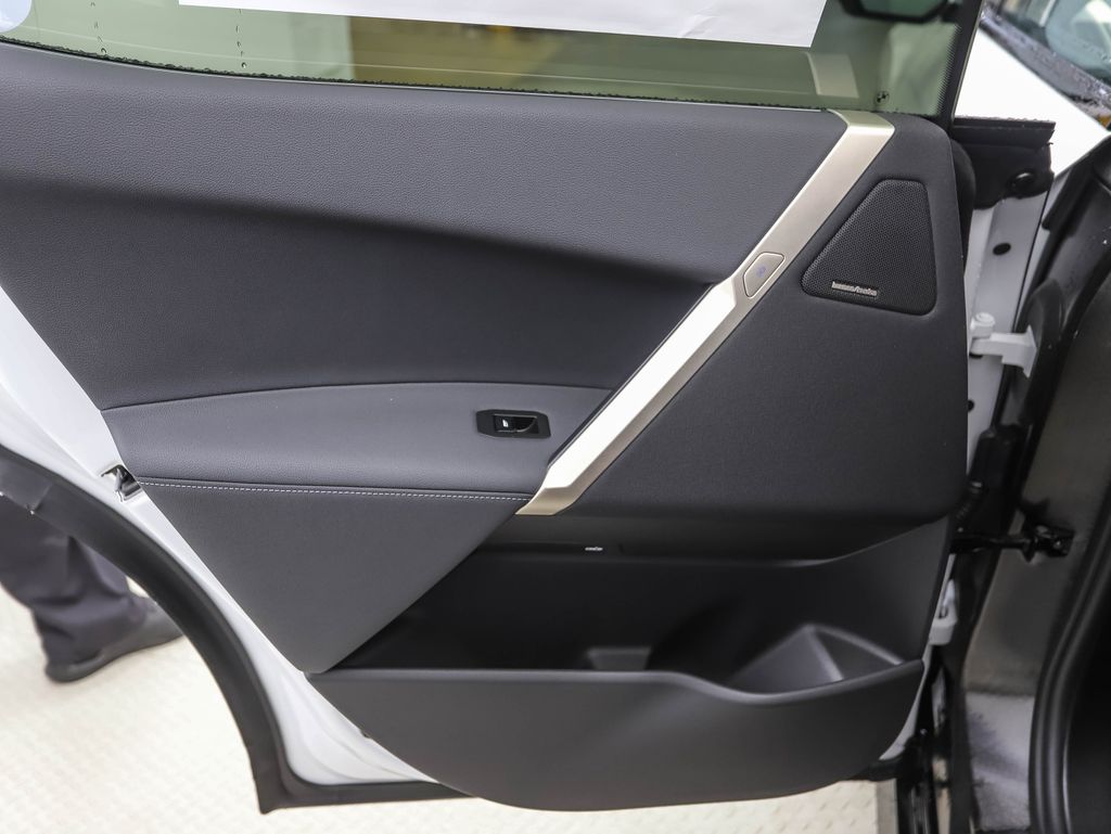 Thumbnail: 2026 BMW iX - 20