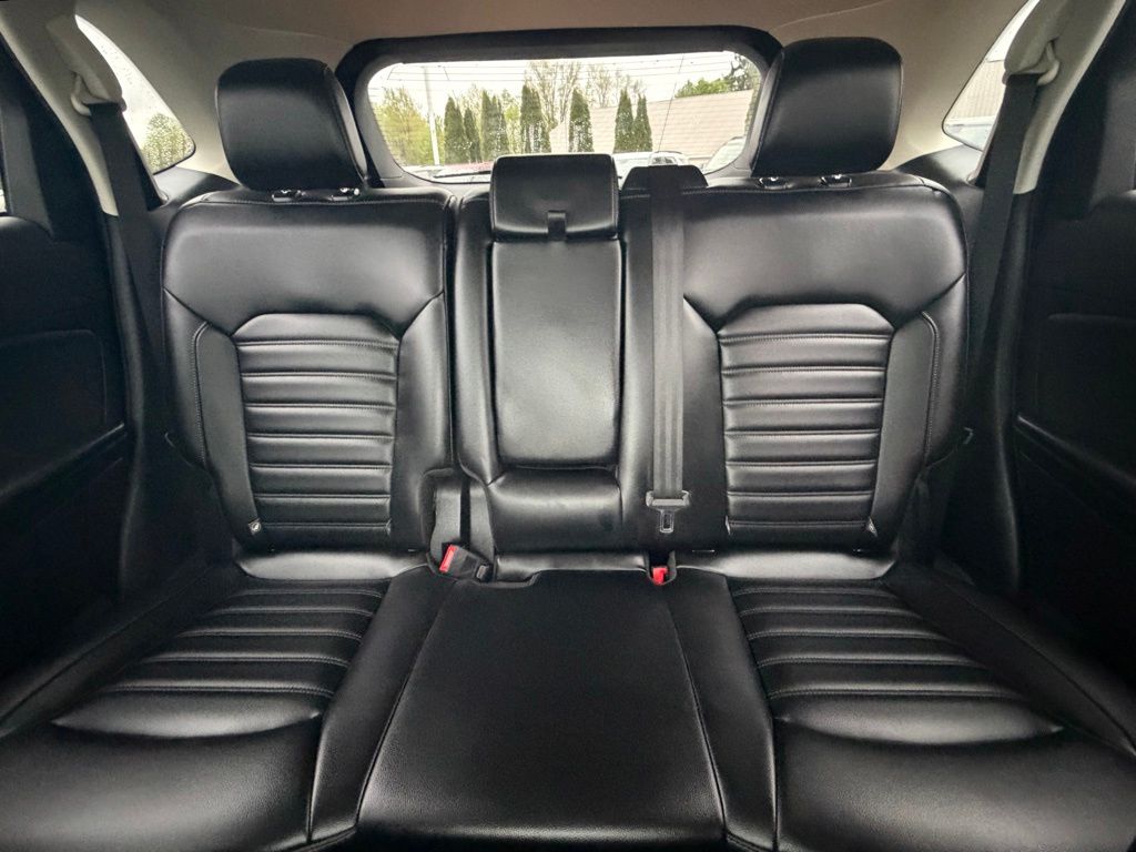 2020 Ford Edge SEL White at Bob Ruth Ford