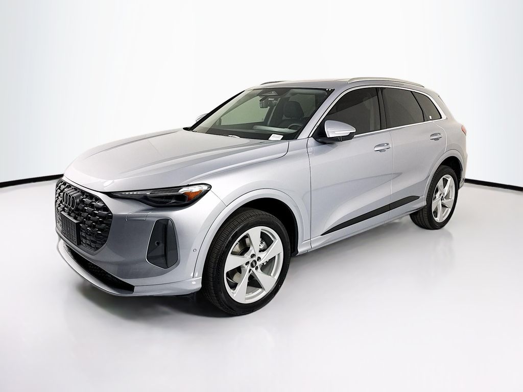 Thumbnail: 2026 Audi Q5 - 1