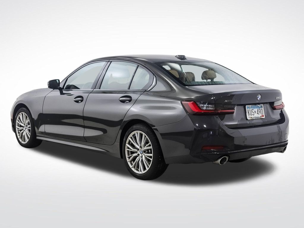 Thumbnail: 2023 BMW 3 Series - 3