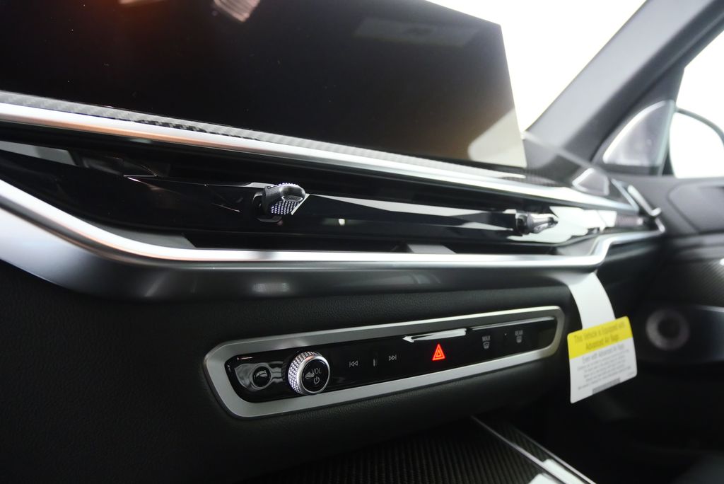 Thumbnail: 2026 BMW X5 - 22