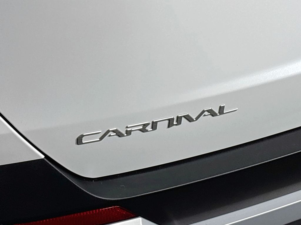 2027 Kia Carnival Hybrid EX