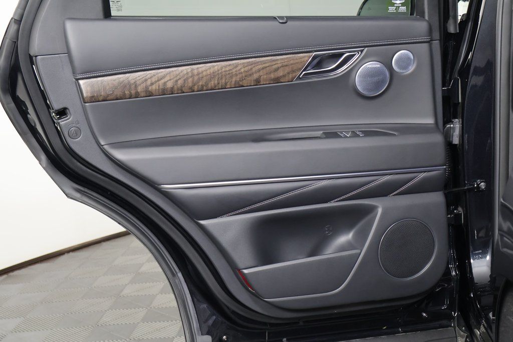 Thumbnail: 2025 Genesis GV80 - 14