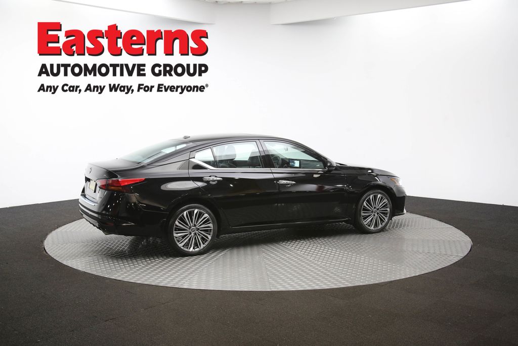 Used 2023 Black Nissan 2.5 SL image 42