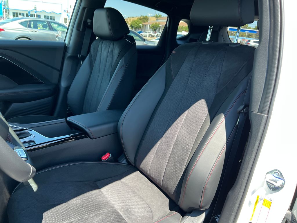 Thumbnail: 2025 Acura ADX - 15